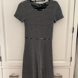 Madewell Striped Black & White Knit Shortsleeve dress, Size S.